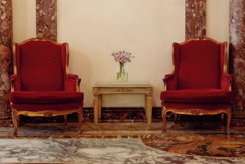 Des Epoques Hotel, Reception