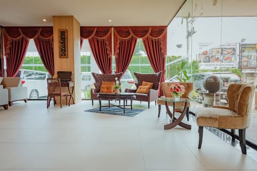 The Pannarai Hotel, Lobby