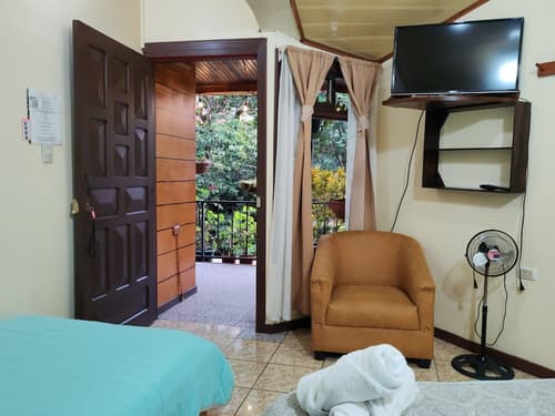 Cabinas El Pueblo - Hostel, Room