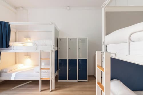 The Central House Barcelona Gracia - Hostel, Room