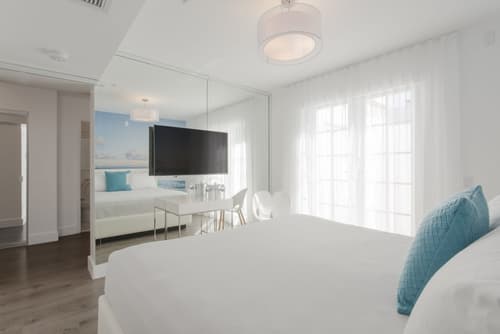 President Hotel Villa