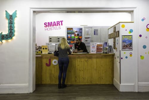 Smart Russell Square Hostel, Reception