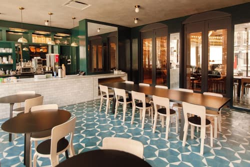 The Tillary Hotel, Cafe