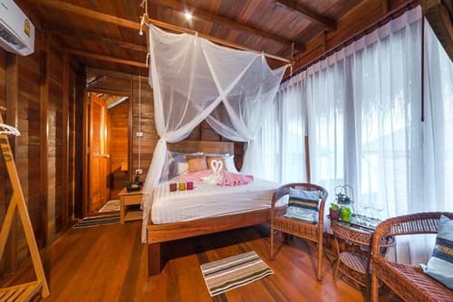 Lipe Beach Resort, Room