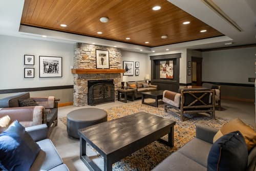 Blue Mountain Resort Village Suites, Lobby sitting area