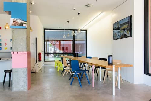 BELVUE Hotel, Reception