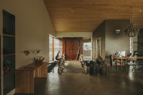 Santa Barbara Eco Beach Resort, Reception