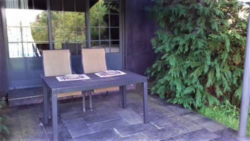 Gala Da Vittoria, Front of property