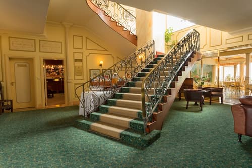 Hansa Hotel, Reception