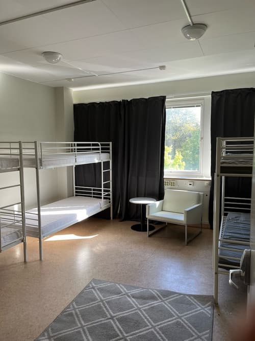 City Hostel 46, Room