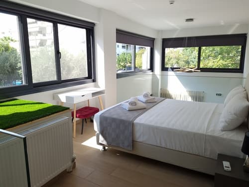 10 Apartments & Suites Athens, Room