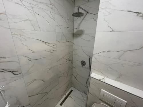 Amorino Tirana B&B, Bathroom