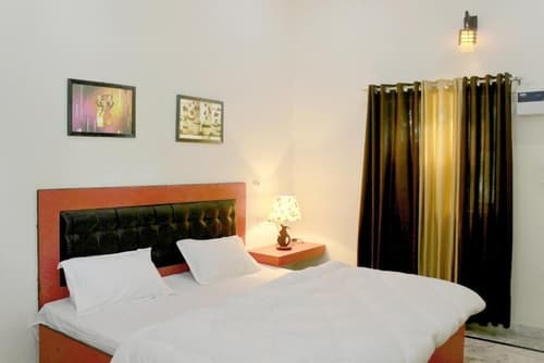 Taj Castle Homestay