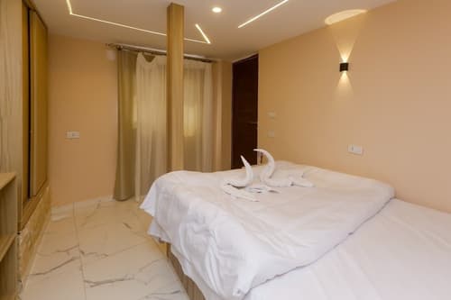 Pyramids Express View Inn, Room