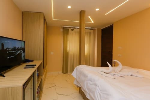 Pyramids Express View Inn, Room