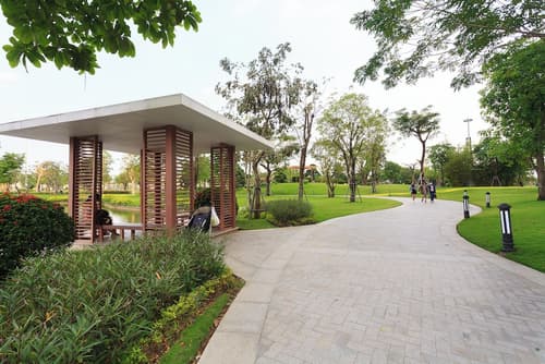 Refined Saigon - Vinhome Central Park