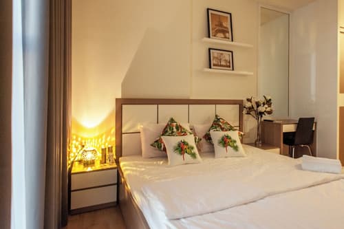 Refined Saigon - Vinhome Central Park