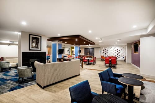 Country Inn & Suites by Radisson, Downtown Albany New York, Lobby