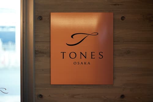 Tones Osaka, Interior entrance