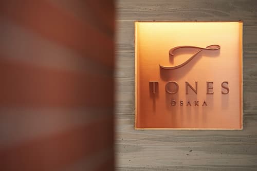 Tones Osaka, Interior entrance