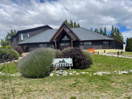 Kalenshen Calafate, Primary image