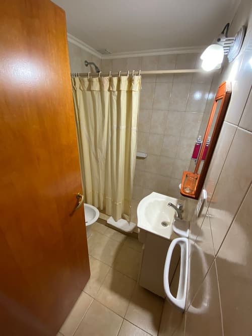 Kalenshen Calafate, Bathroom