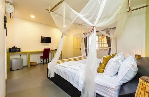 Green Boutique, Room