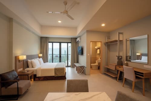 Zenith Suites Cameron, Room