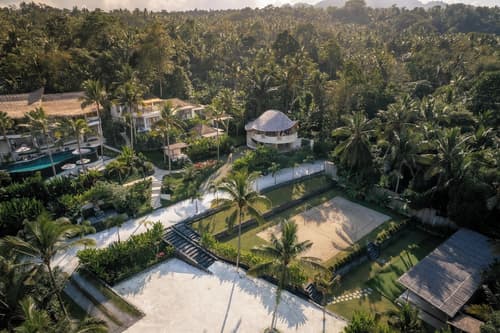 Neano Escape, Primary image