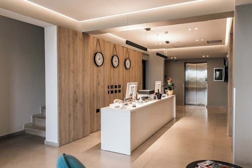 Hotel Portanova, Reception