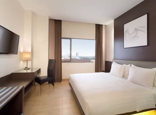 AIHO Hotel Medan, Room
