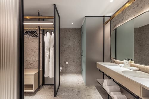 Hotel Indigo Melbourne Little Collins by IHG