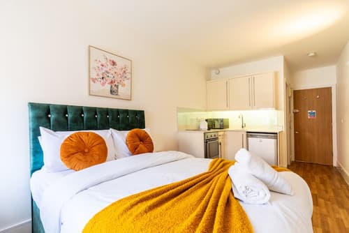 Kensington High Street Suites