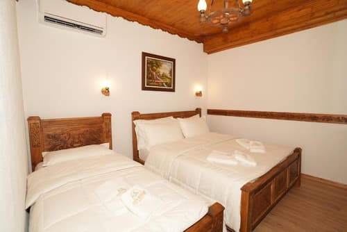 City Street Hotel, Room