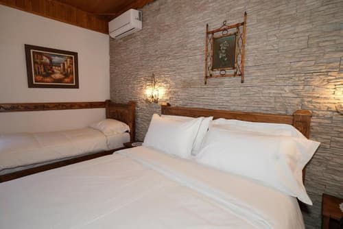 City Street Hotel, Room