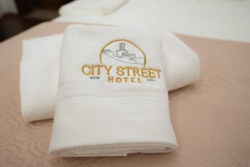 City Street Hotel, Room