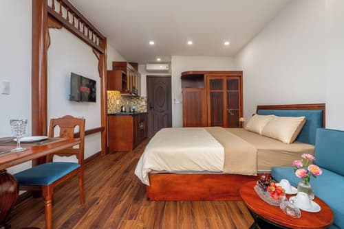 Evelyn Indochine Chic in Central Hanoi