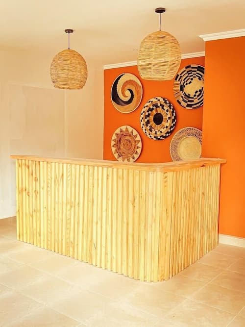 Trisan Resident Hotel, Reception