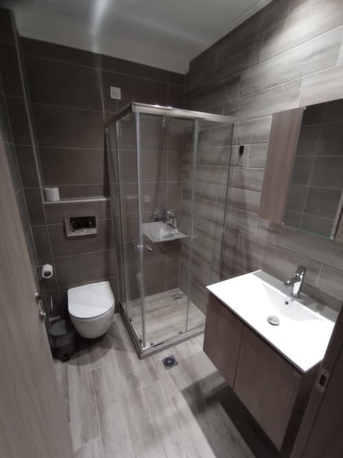 Vians Olympia Resort, Bathroom