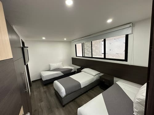 Hotel Expohotel Ferial