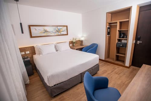 Dazzler By Wyndham Salta, Room