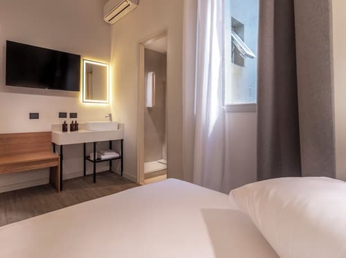 Up Central Córdoba, Room