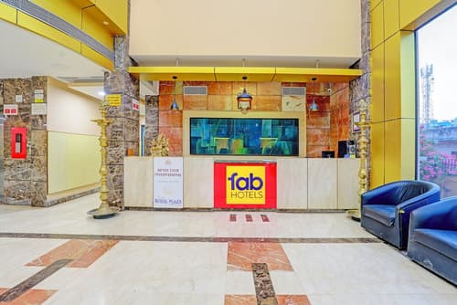 Fabhotel The Royal Plaza