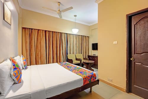 Fabhotel The Royal Plaza