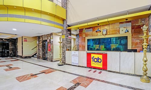 Fabhotel The Royal Plaza