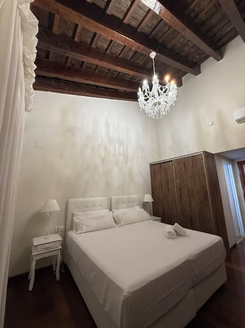 Catalina Suites Hotel