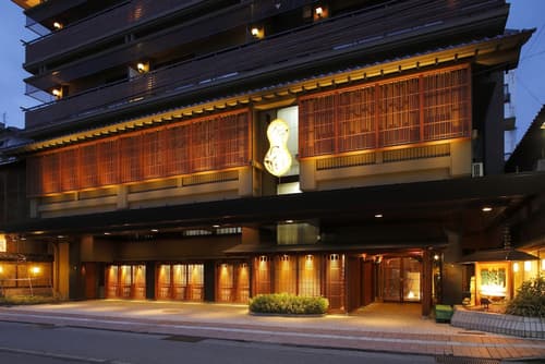 Hatori, Primary image