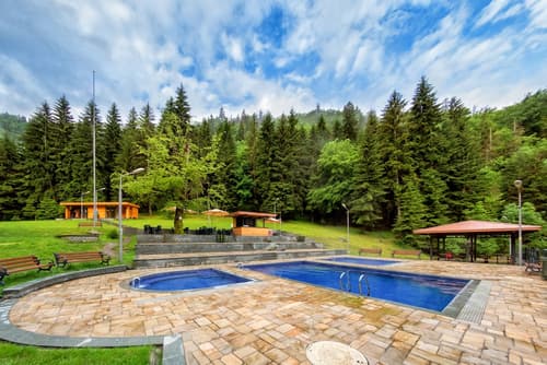 Crowne Plaza Borjomi by IHG, Pool