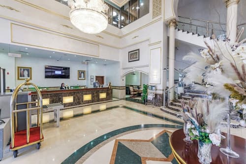Sapphire Plaza Hotel, Reception