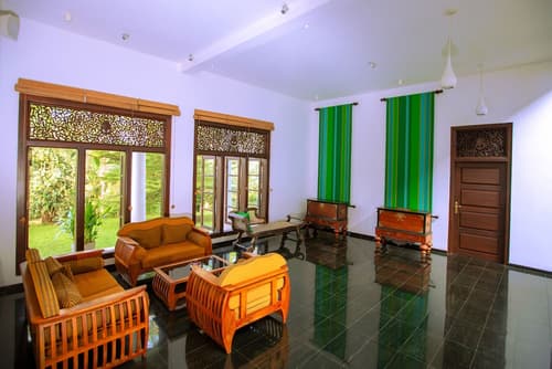 Niyagama House, Lobby sitting area